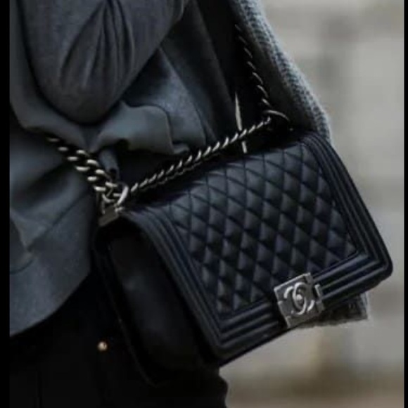 Chanel Patent Calfskin New Medium Boy Flap - Picture 7 of 7